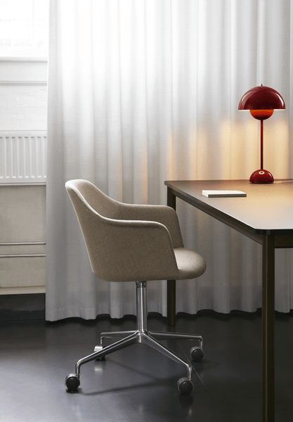&Tradition · Flowerpot Table Lamp VP3 · Vermillion Red | socius design in Rochester, MN